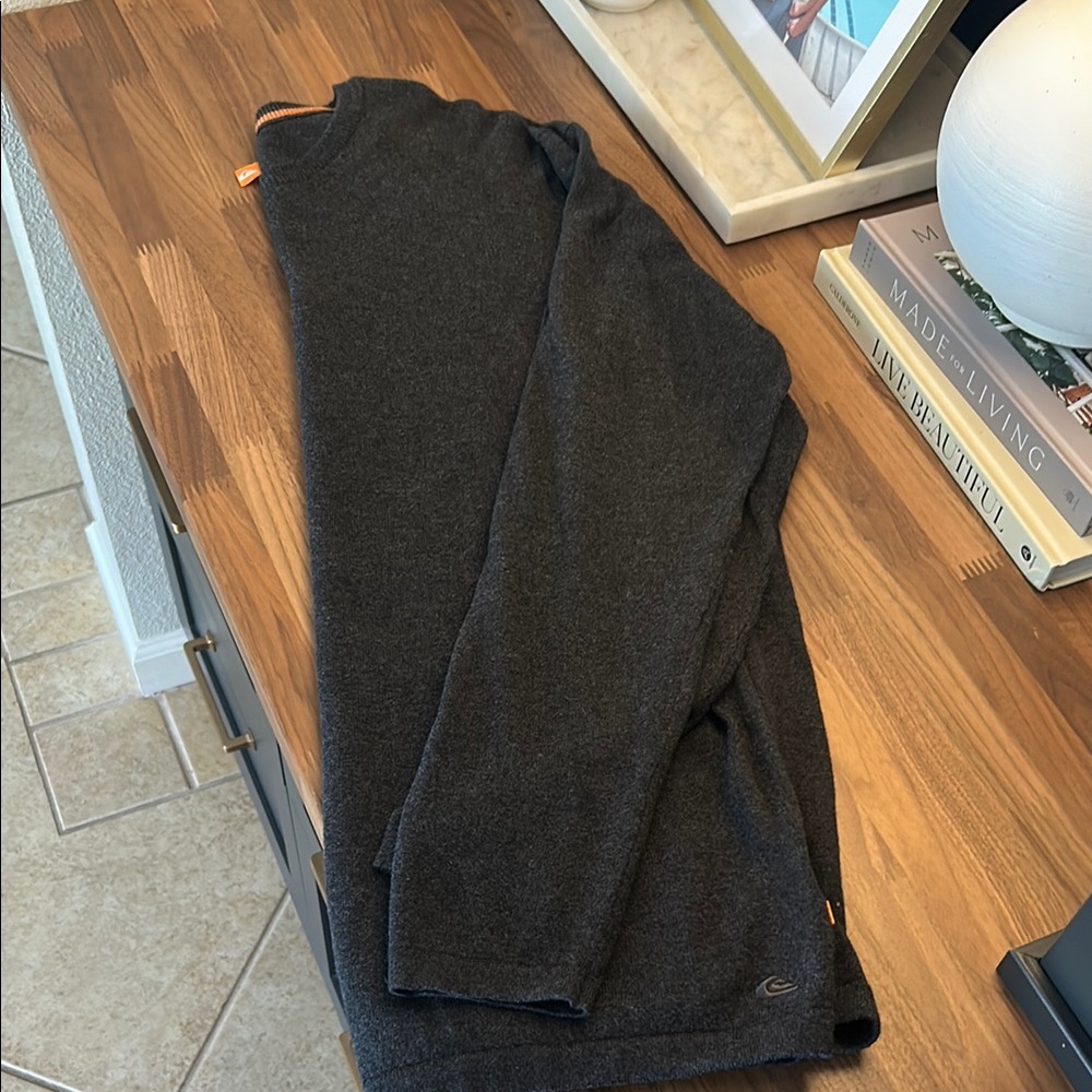 Quiksilver Dark Gray Cashmere blend Knit Sweater